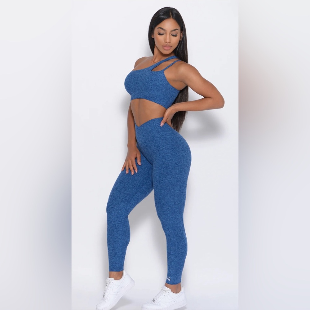 BRAZILIAN CONTOUR LEGGING & LATERAL SCRUNCH TOP  set small